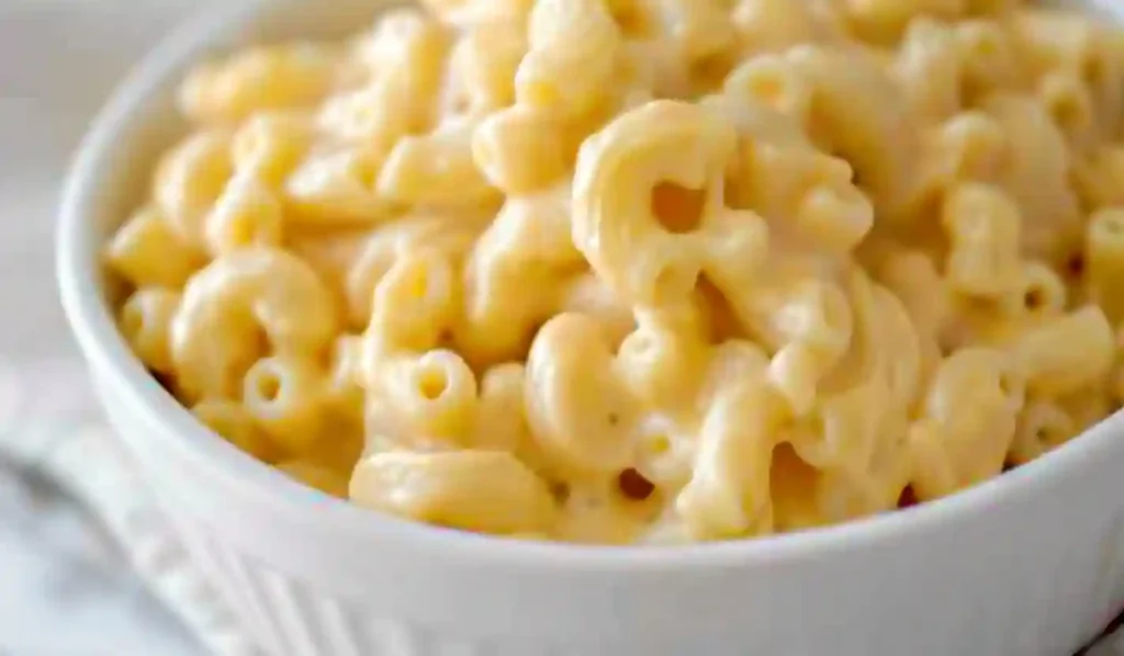 Skillet Creamy Macaroni and Cheese