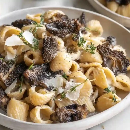 Cozy Morel Pasta with Cream, Parmesan & Fresh Thyme A Dreamy Weeknight Treat